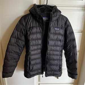 Patagonia Women’s Down Sweater Hoody 
XS Black